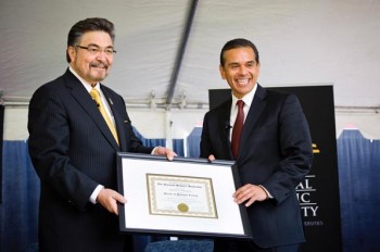 lópez joins lA MAYOR Anotonio R. Villaraigosa at The National Hispanic University’s 30th anniversary celebration on February 24, 2012. As keynote speaker, Villaraigosa received an honorary doctoral degree recognizing his commitment to education. | Photo: Chris Schmauch, Goodeye Photography