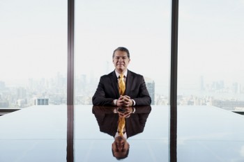 “The thing that inspires me the most about this job, apart from the thrilling challenge of advising such a large organization, is the ability to help people develop themselves professionally.” Ricardo Anzaldua | Executive VP & General Counsel | MetLife 