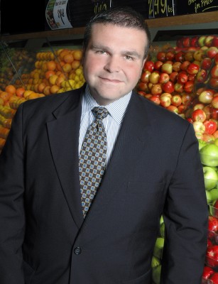 Rafael Cuellar was appointed to the board of directors of the National Consumer Cooperative Bank in 2002.