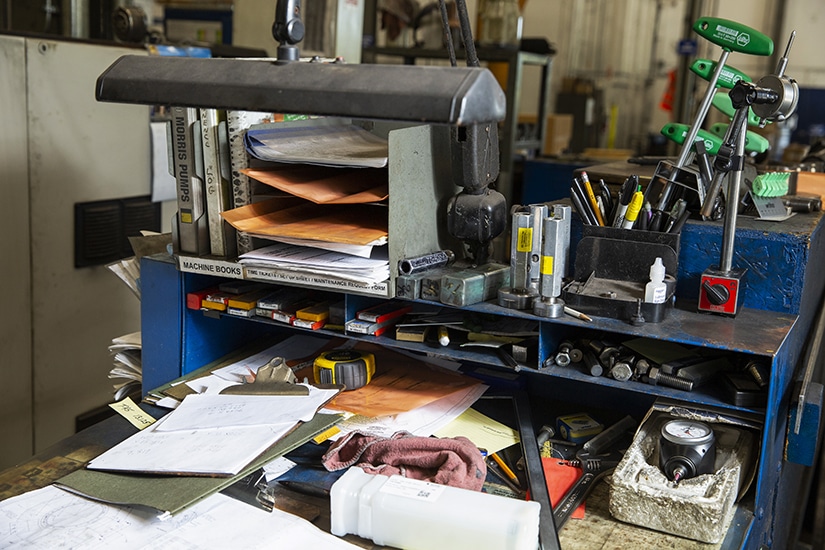 Grundfos, workstation image, wide