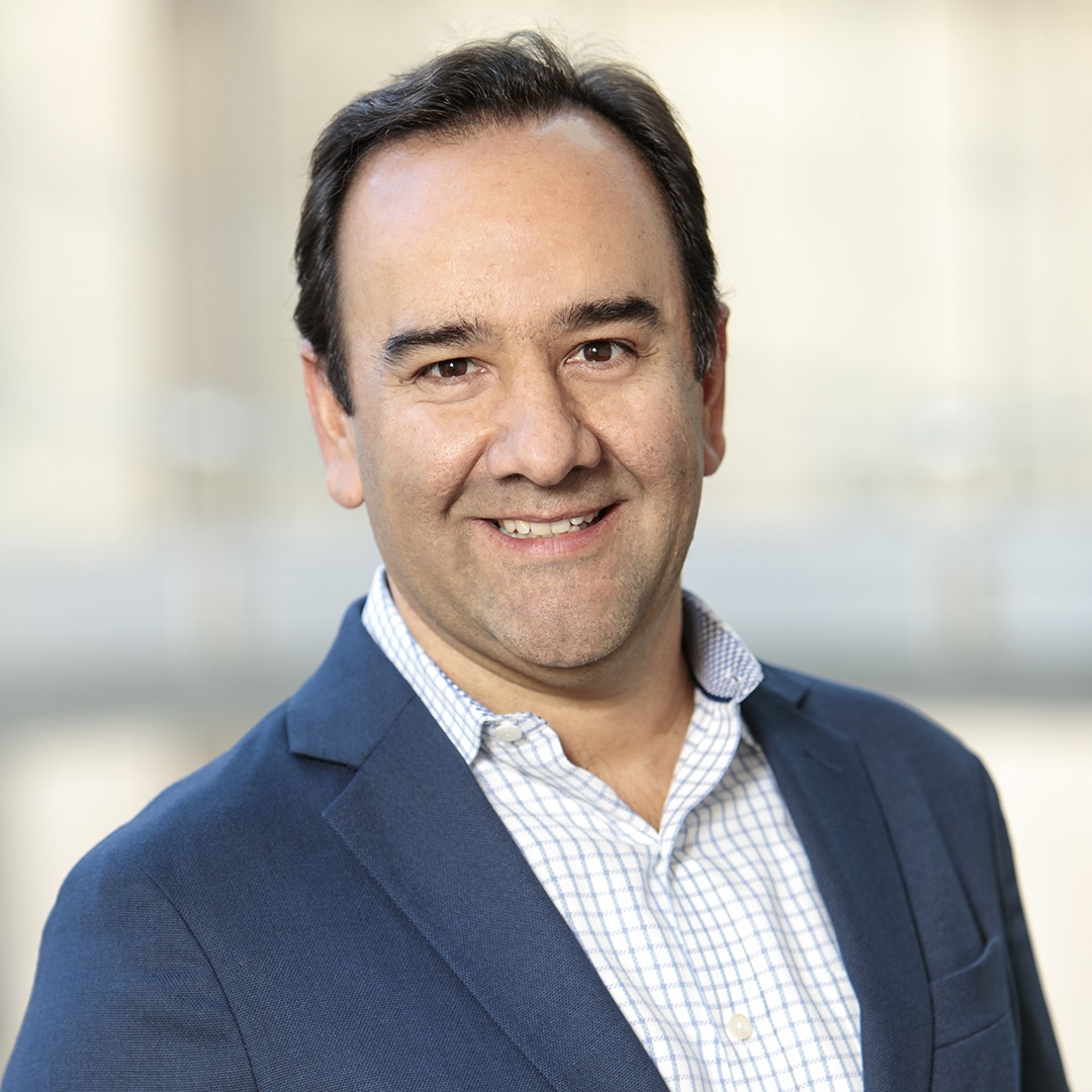 Alex Montoya, Liberty Mutual, portrait thumbnail