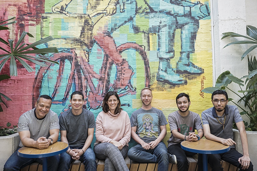 Andres Idarraga with his Mentel team