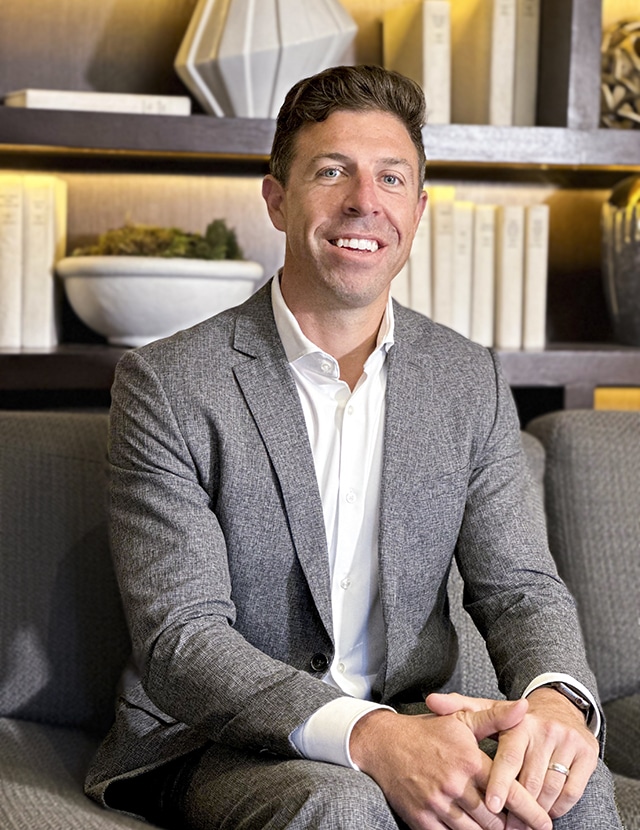 Javier Flores Dinsmore