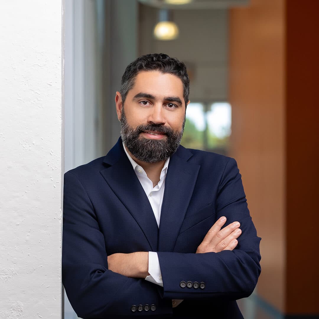 Julio Garcia Clayens USA